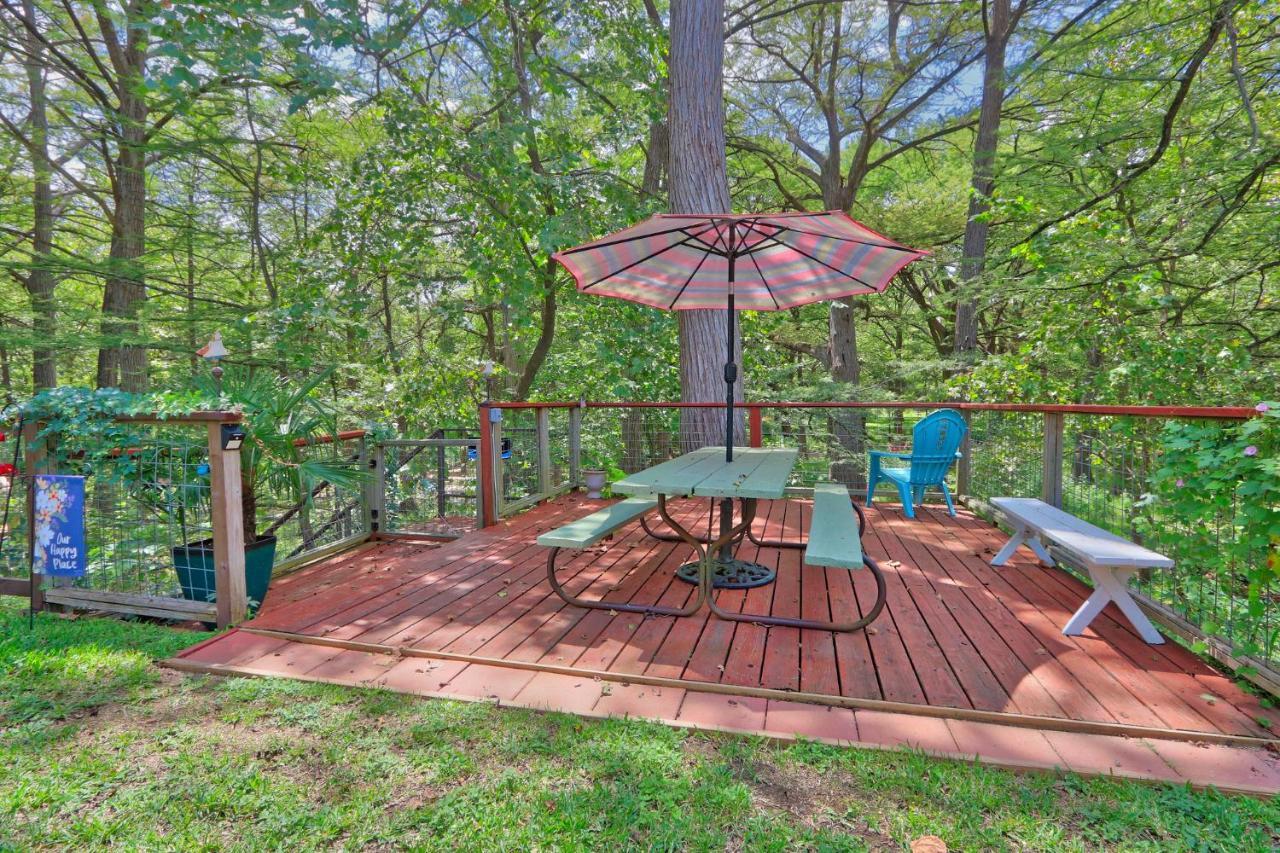 Creekside Cabins - The Getaway Wimberley Exterior photo